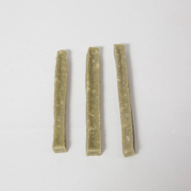 Bâtonnet de fromage à la spiruline pour chien - filou